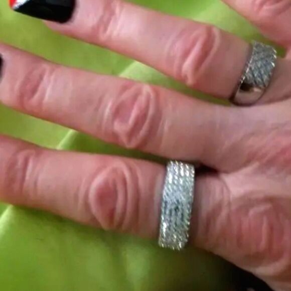 Diamond unisex wedding band ring - Picture 8 of 10